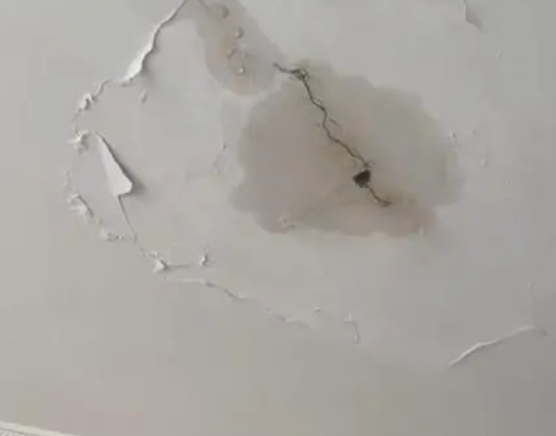 南康阳台漏水维修公司分享下屋面防水工程质量问题原因分析